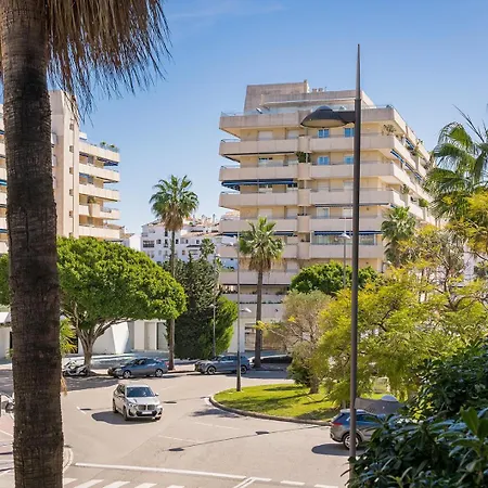 Elegant 3 Bed - Prime Puerto Banus Apartment *